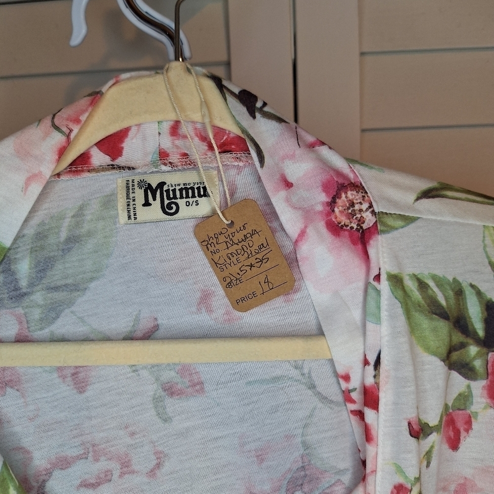 Show me your MuMu floral kimono robe no tie. SZ os - Picture 2 of 4